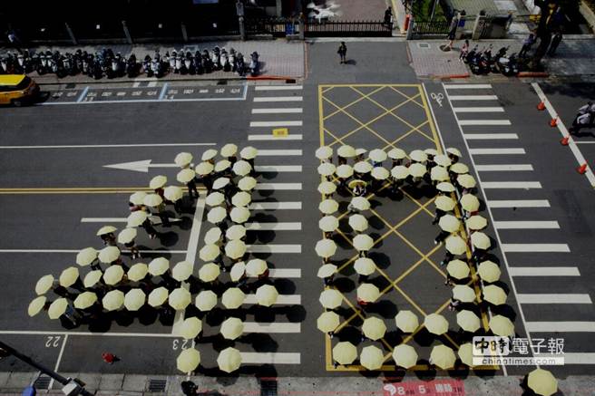臺灣“勞基法”初審通過 每周工時40小時 臺灣“勞基法”初審通過 每周工時40小時