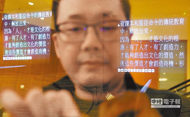 ��Ӣ���I��һ�_�cϣ����ʹ�õ�ͬ���x��C���ʂ����f��ɽ���v��������