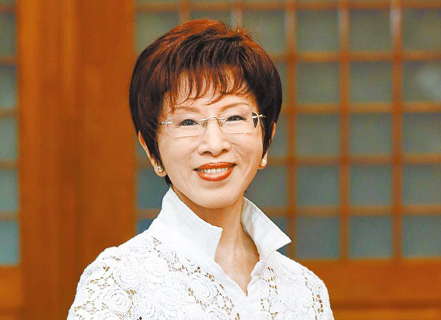 洪秀柱被問(wèn)緋聞急發(fā)誓:與焦仁和是哥們 洪秀柱被問(wèn)緋聞急發(fā)誓:與焦仁和是哥們