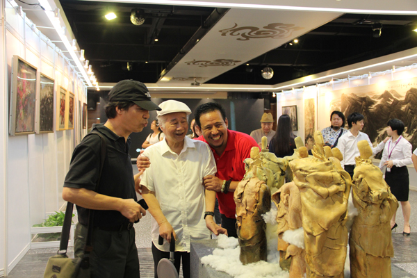 ���{�ɰ��o���(zh��n)����70�������g(sh��)չ������_Ļ