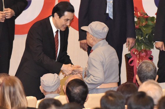 �RӢ�ų�ϯ�u�ȡ��o�������70���ꡱ�cף���