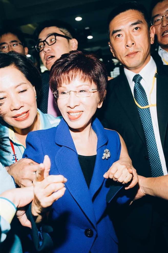 �������M�����