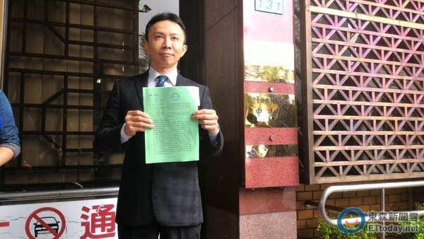 洪秀柱委托律師魏?jiǎn)⑾杞裉斓奖睓z提告 洪秀柱委托律師魏?jiǎn)⑾杞裉斓奖睓z提告