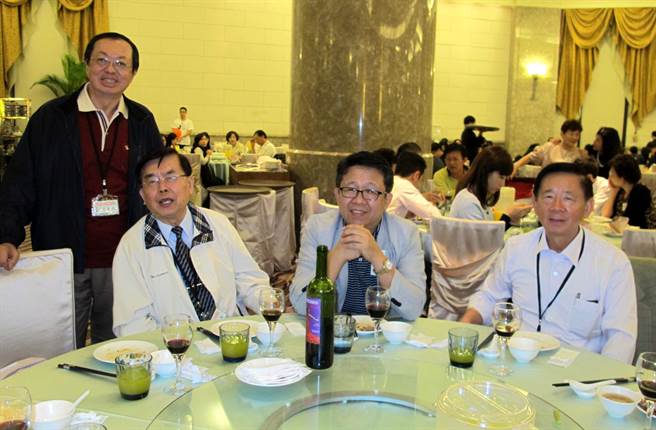 ꐽ��ʱ����c��Ӣ��ͬ�_������ �Գ�ͦ�{������׃