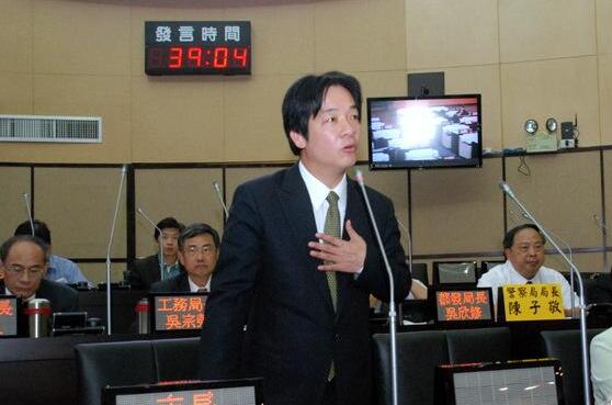 賴清德新任期周年,為臺南登革熱疫情道歉。(網絡圖) 賴清德新任期周年,為臺南登革熱疫情道歉。(網絡圖)