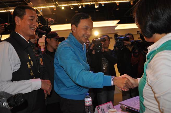 ����������Ī��Ĩ�ڴ���\��(zh��n)���������x�e(�D)