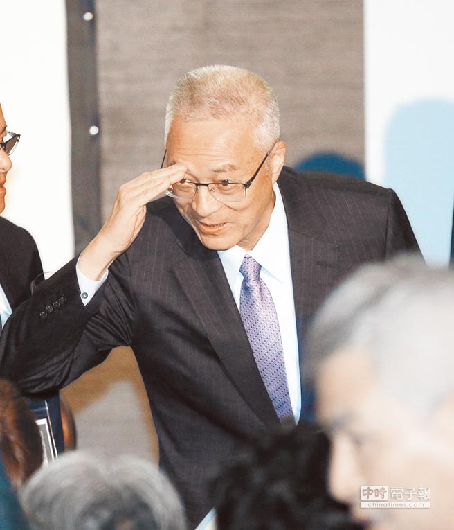 角逐國民黨黨魁 吳敦義愿思考洪秀柱將表態 角逐國民黨黨魁 吳敦義愿思考洪秀柱將表態