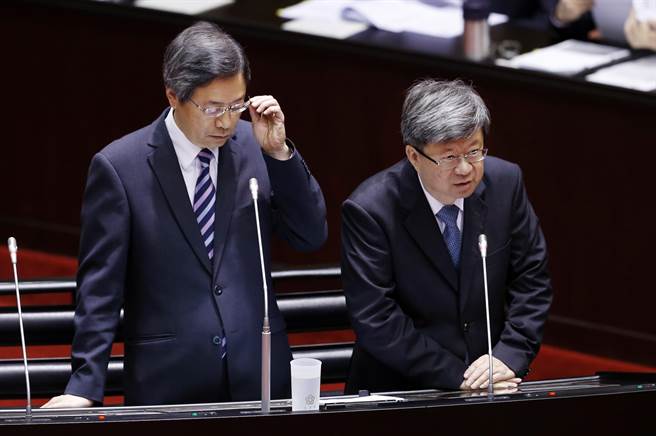 �_(t��i)����У��˺���W(xu��)��228����(b��o) ��˼�A̹�\(ch��ng)���m��(d��ng)