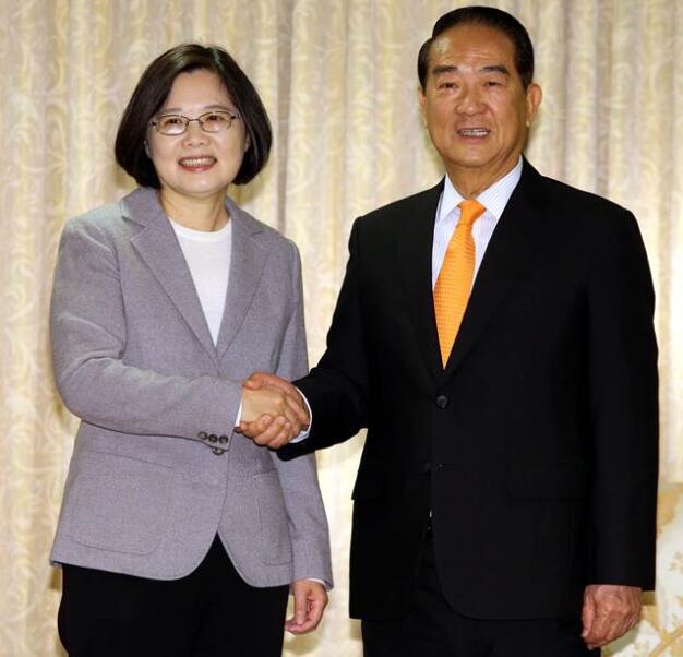 民進黨領導人當選人蔡英文9日上午拜會親民黨主席宋楚瑜 民進黨領導人當選人蔡英文9日上午拜會親民黨主席宋楚瑜