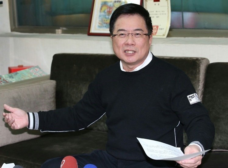 蔡正元引郭臺銘“槍決說” 批綠營講空話廢話 蔡正元引郭臺銘“槍決說” 批綠營講空話廢話