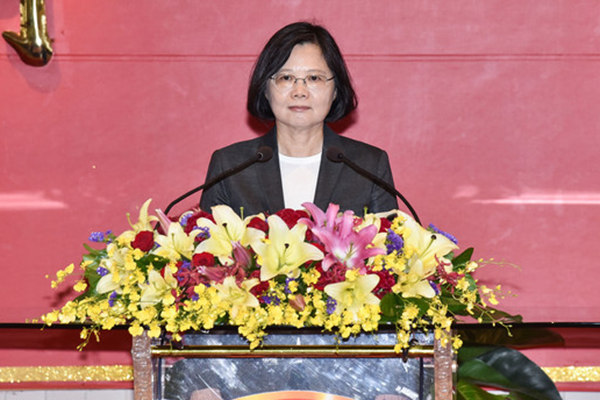 ��Ӣ�����{�»� �����h���������ܻ����F��