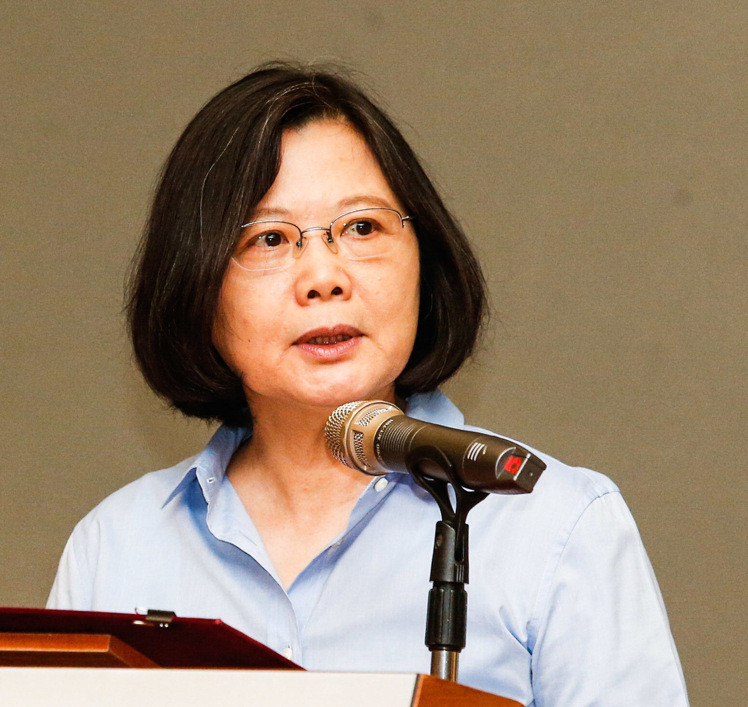 臺媒發文質問蔡當局:到底要不要跟大陸游客交朋友? 臺媒發文質問蔡當局:到底要不要跟大陸游客交朋友?