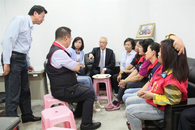 吳敦義談黨產(chǎn):中央黨部將瘦身 地方黨部財(cái)源自主 吳敦義談黨產(chǎn):中央黨部將瘦身 地方黨部財(cái)源自主