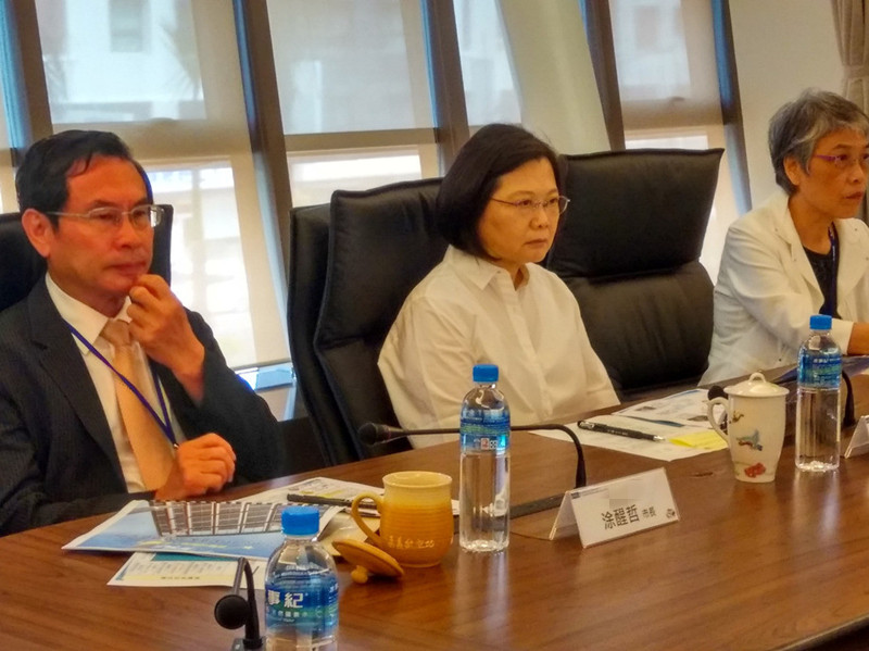 臺指標民調(diào)顯示:蔡英文施政滿意度僅為37.6% 臺指標民調(diào)顯示:蔡英文施政滿意度僅為37.6%