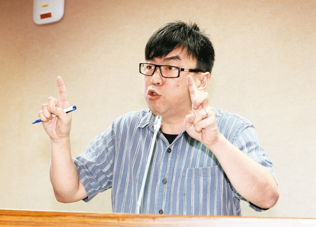 民進黨“立委”段宜康。(圖片來源:臺灣《聯合報》) 民進黨“立委”段宜康。(圖片來源:臺灣《聯合報》)