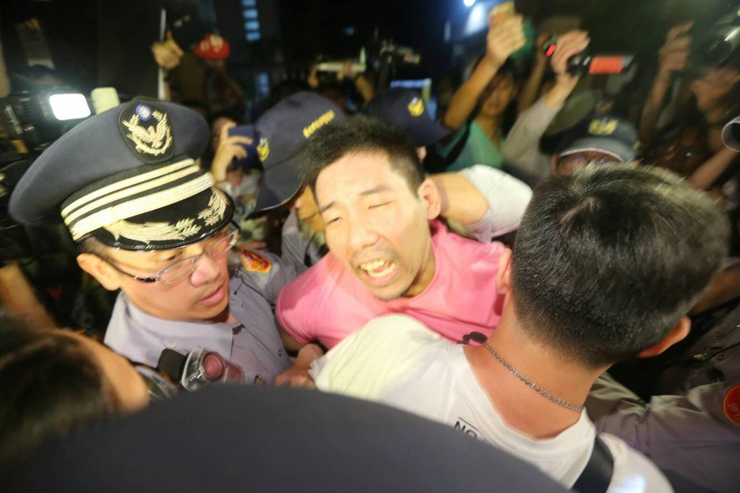 ������Ժ������ͨ�^��һ��һ�ݡ��桰�ڻ����������ݰ��h��������\��ʿ���ȄP̖����ǰ��������Ժ�����h�����Ͽ��h�����_�M������Ժ�����c�����l(f��)���ƔD�_ͻ