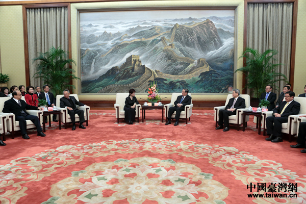 俞正聲會(huì)見(jiàn)中國(guó)國(guó)民黨主席洪秀柱 俞正聲會(huì)見(jiàn)中國(guó)國(guó)民黨主席洪秀柱