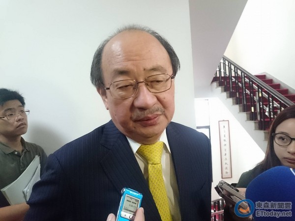 藍綠溝通不找自己"時力"怒了! 民進黨反嗆:時代笑話 藍綠溝通不找自己"時力"怒了! 民進黨反嗆:時代笑話