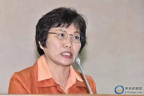 "綠委"要求改黃埔校歌引反彈 臺退將吁罷免"立委" "綠委"要求改黃埔校歌引反彈 臺退將吁罷免"立委"