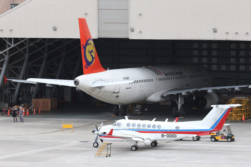 華航全面接手興航? “綠委”怨:發言人搞不清狀況 華航全面接手興航? “綠委”怨:發言人搞不清狀況