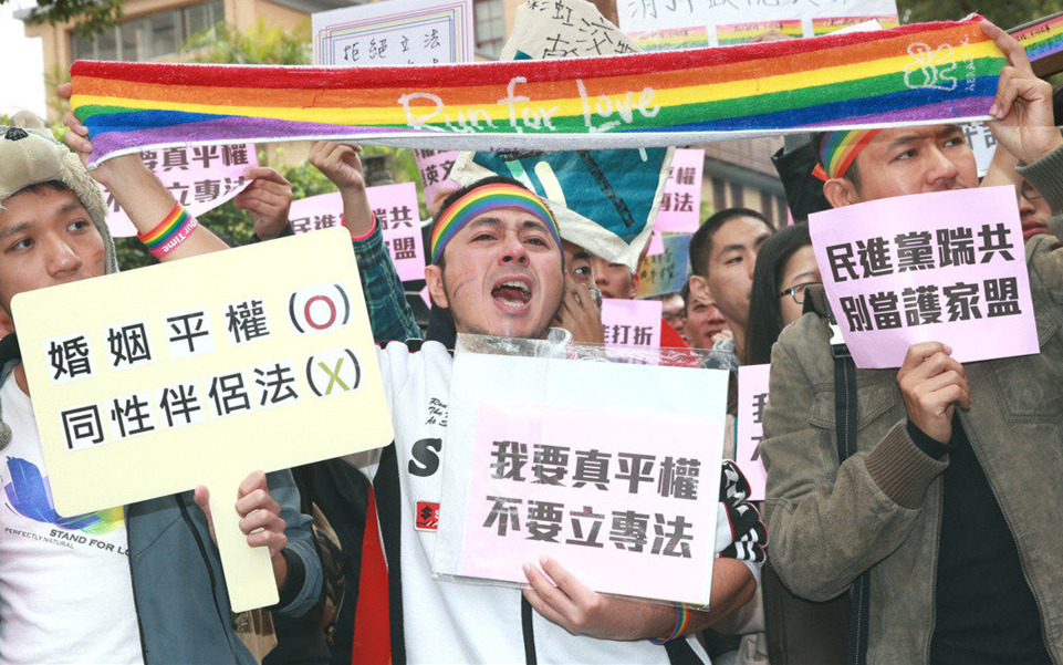 ��ǧͦͬ�F�w����������Ժ�� Ҫ��Ӣ���䌍�xǰ���Z