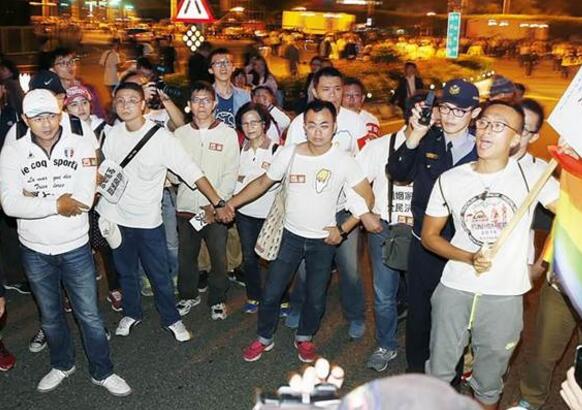 蔡英文惡劣操作“同婚”議題激發社會對立 遭輿論炮轟 蔡英文惡劣操作“同婚”議題激發社會對立 遭輿論炮轟