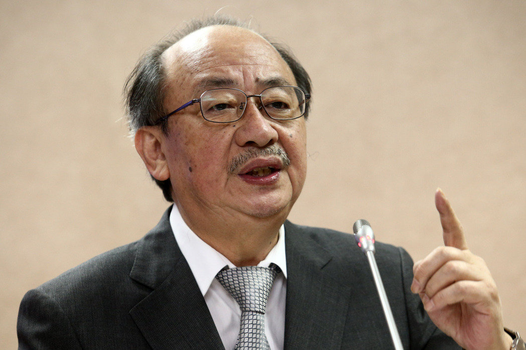 大綠撕小綠!柯建銘批“時(shí)代力量”反遭網(wǎng)友吐槽 大綠撕小綠!柯建銘批“時(shí)代力量”反遭網(wǎng)友吐槽