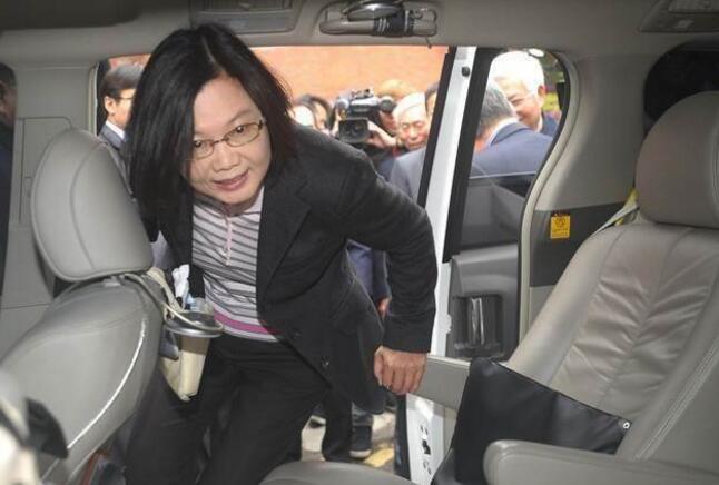 ��Ӣ����܇���_2500�fԪ���_��