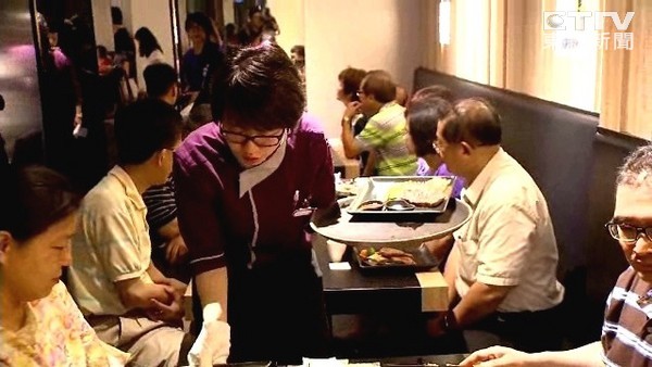 “一例一休”版“勞基法”新制出現(xiàn)休息日排班無法出勤卻還得扣薪的爭議 “一例一休”版“勞基法”新制出現(xiàn)休息日排班無法出勤卻還得扣薪的爭議