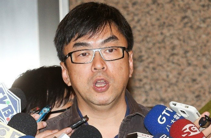 “立委”段宜康27日發(fā)文指出,“退輔會(huì)”管榮總,是外行領(lǐng)導(dǎo)內(nèi)行 “立委”段宜康27日發(fā)文指出,“退輔會(huì)”管榮總,是外行領(lǐng)導(dǎo)內(nèi)行