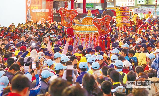 臺灣民眾赴大陸拜媽祖會被“統戰”?臺媒:笑話! 臺灣民眾赴大陸拜媽祖會被“統戰”?臺媒:笑話!