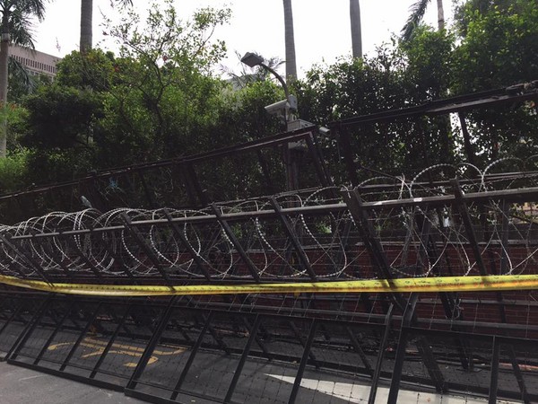 �_(t��i)"��Ժ"�ܵ�Ƭ�����ر������hȺ�� ������"�O(ji��n)�z"