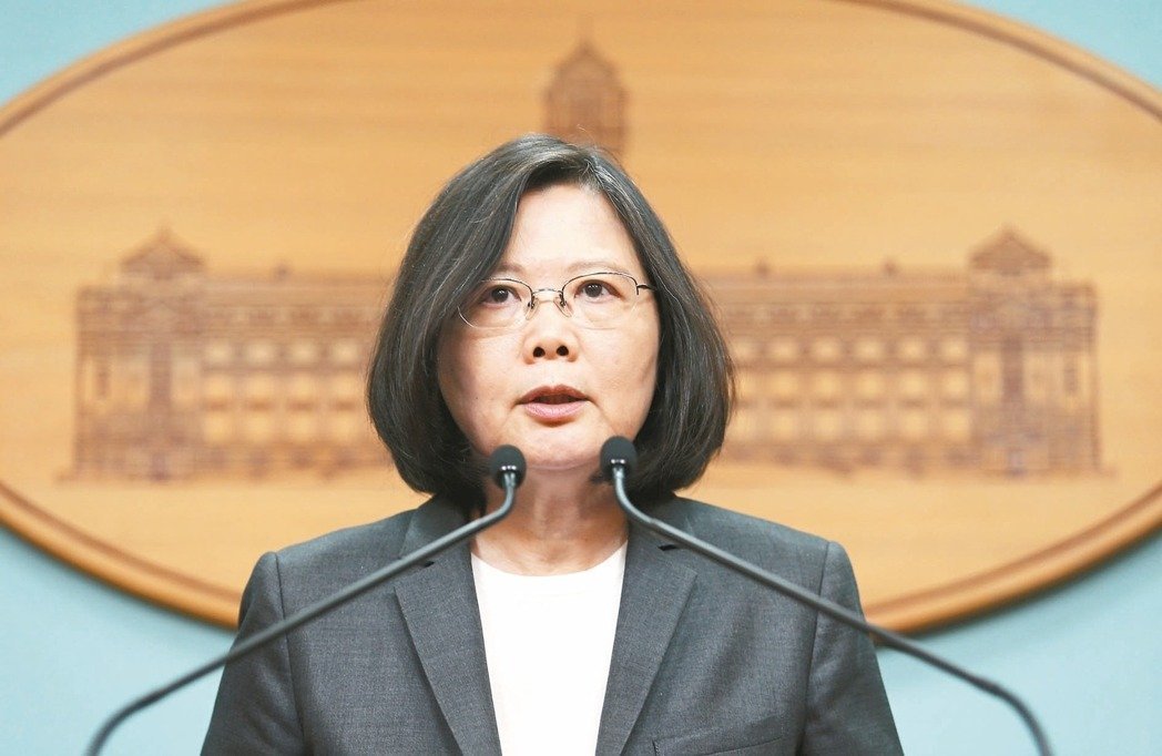 ���{����Ӣ�����o��ɫ ���m�ڡ��͙n�ǻ���