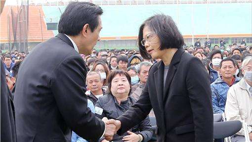 ��Ӣ�Č���đB�ȴ��D�� �^ȥ�⵽"��ж�RӢ��һ�l�첲"