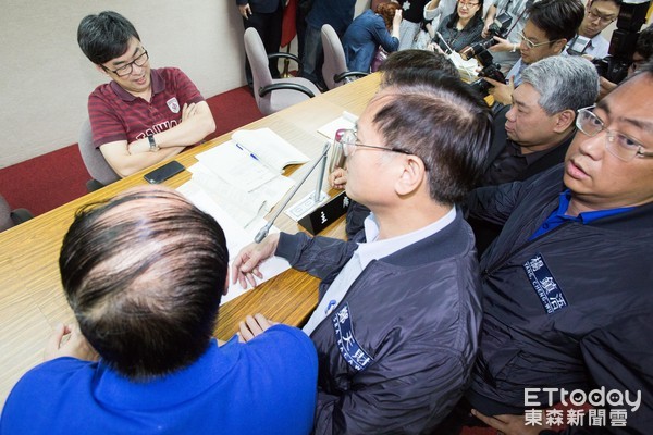 ����ġ���(zh��n)�¡����� ���ϣ����3�f��܊����������Ժ��