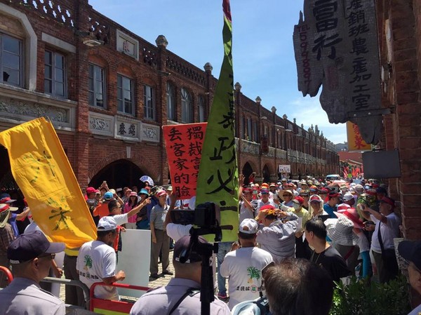 因抗議行動蔡英文取消揭匾行程 蔡辦:避免褻瀆眾神 因抗議行動蔡英文取消揭匾行程 蔡辦:避免褻瀆眾神