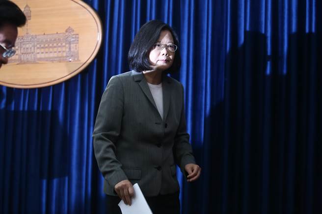 蔡英文曾挺邱議瑩打人 藍營贊許淑華符合“英式標準” 蔡英文曾挺邱議瑩打人 藍營贊許淑華符合“英式標準”