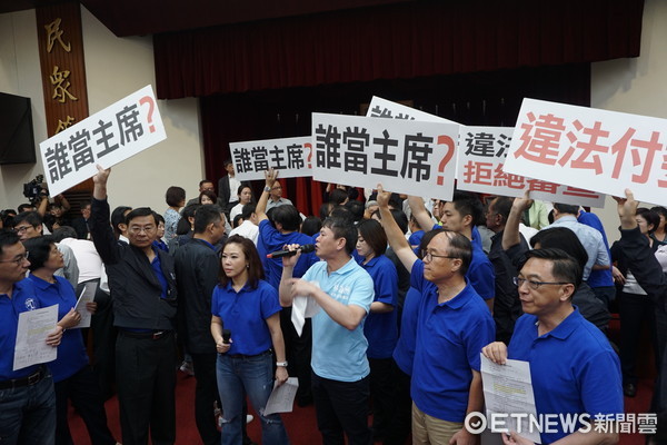 ���M�h���؃ɴ��L��ռ�I(l��ng)��ϯ�_�c�R�RӢ��