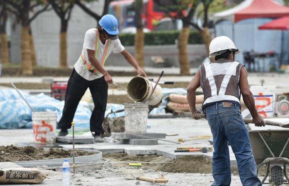 ý�w�˺�Ԓ��Ӣ�ģ��ڱ������Ʈa�����ĸ��Ǻ�ԭ����