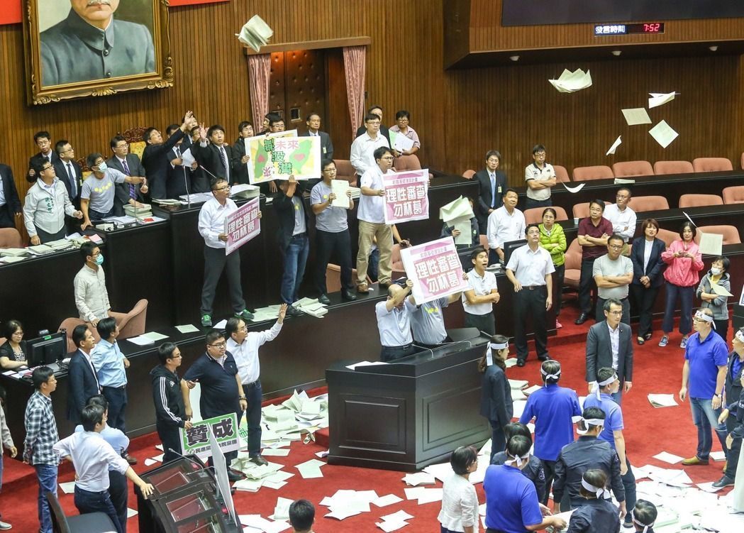 �����x�Q���M�h����"ǰհ"����cֹ��:�������������r