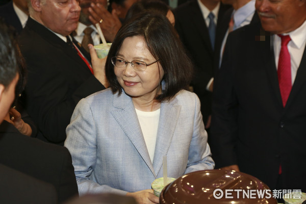 蔡英文將邀各政黨會談 羅智強諷“歷史是照妖鏡” 蔡英文將邀各政黨會談 羅智強諷“歷史是照妖鏡”