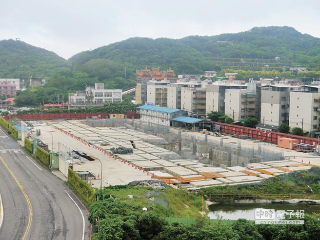 臺軍軍艦承包商貸款違約,5億貸款恐只換1缸魚。(圖片來源:臺灣《中時電子報》) 臺軍軍艦承包商貸款違約,5億貸款恐只換1缸魚。(圖片來源:臺灣《中時電子報》)