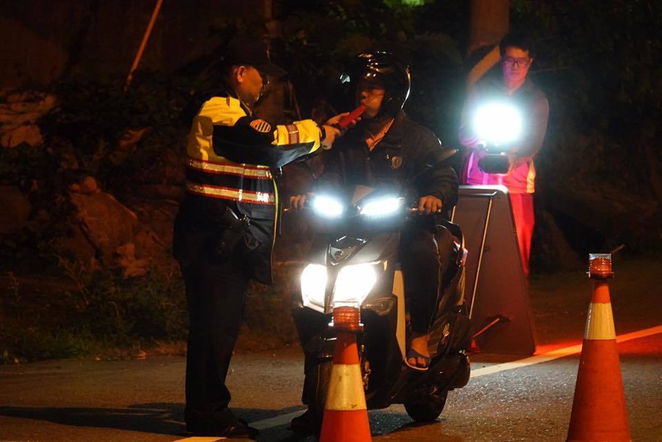 臺灣年金改革致彰化129名警員撤銷退休:非治安之福 臺灣年金改革致彰化129名警員撤銷退休:非治安之福