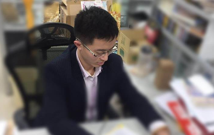 侯漢廷自爆:上廁所都被跟隨 一般民眾如何求救? 侯漢廷自爆:上廁所都被跟隨 一般民眾如何求救?