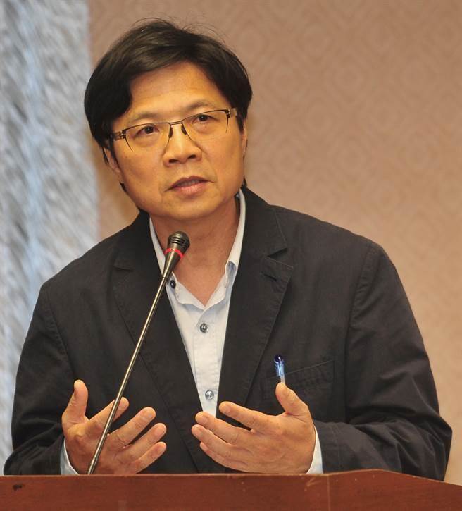 葉俊榮挺警力看守蔡英文父墓園 包正豪:巴結的鏗鏘有力 葉俊榮挺警力看守蔡英文父墓園 包正豪:巴結的鏗鏘有力