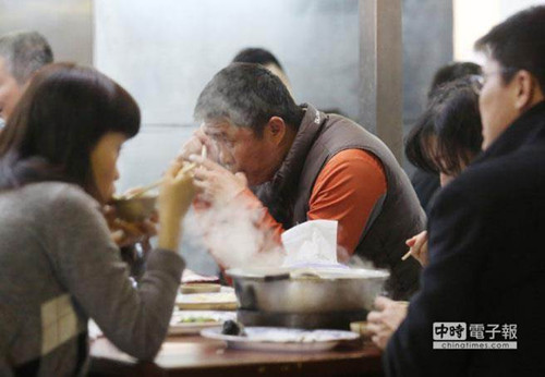 һ�󲨶��u��ϯ���_�����̮�(d��ng)���W���vŲ������˦偡�