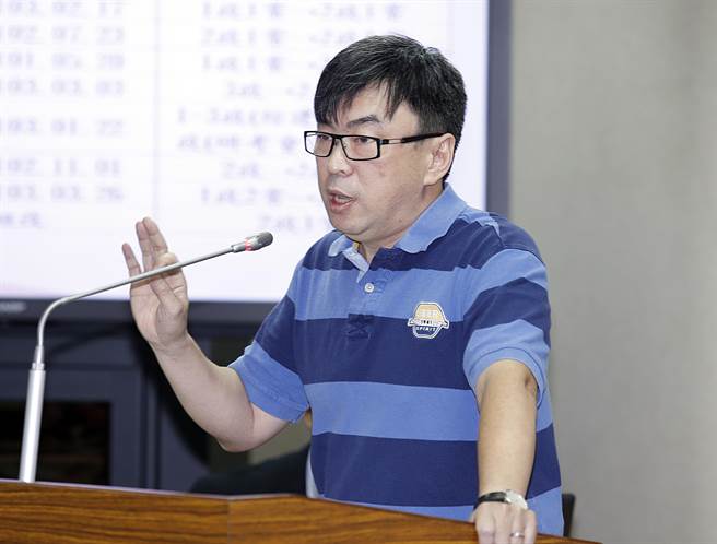 ���{ί���^ʳ�����ã��_��Ҳԇ�^�ˣ���Ӣ�ĸ�����������