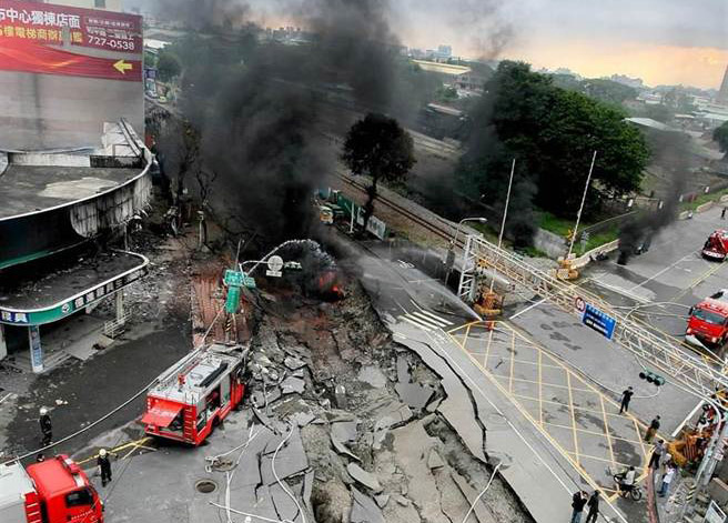 網(wǎng)友踢爆:高雄氣爆事件 爆炸前有征兆被敷衍了事 網(wǎng)友踢爆:高雄氣爆事件 爆炸前有征兆被敷衍了事