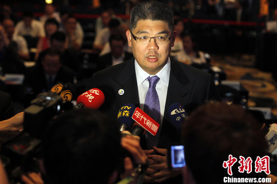 �B��������Ů���Ɍ��L(f��ng)������ �������ͥ(�D)