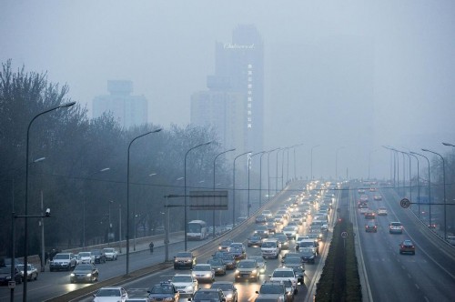 臺灣近期PM2.5濃度居高不下,霧霾問題引關(guān)注。(網(wǎng)絡(luò)圖) 臺灣近期PM2.5濃度居高不下,霧霾問題引關(guān)注。(網(wǎng)絡(luò)圖)